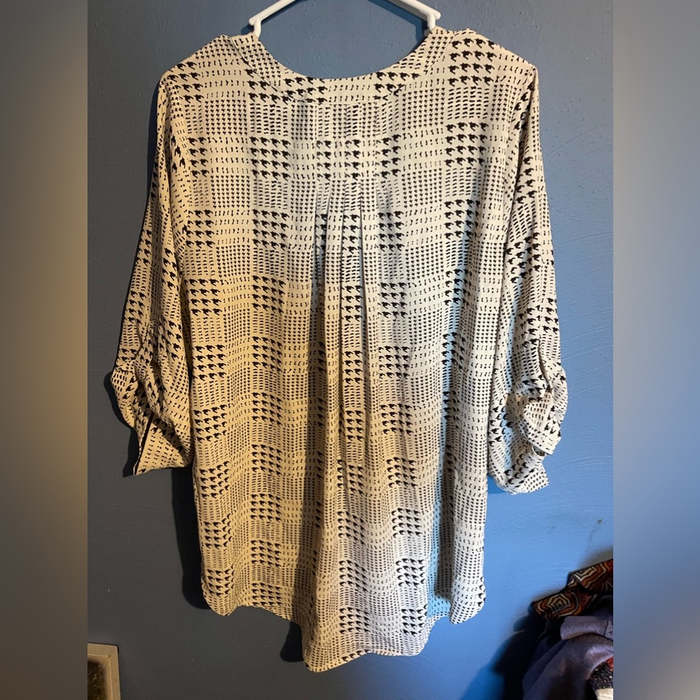 41 Hawthorn dress shirt 3/4 length sleeves